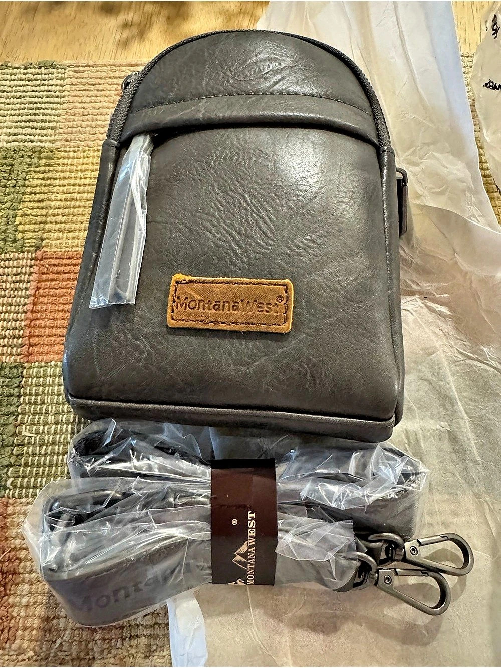 Montana West Sling Bag/Crossbody/Chest Bag Black NWT